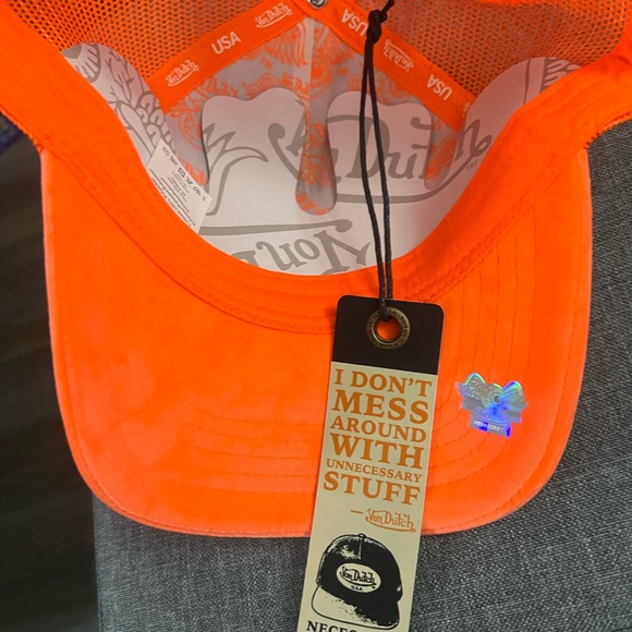 Von Dutch Neon Orange Cap - Picture 3 of 3